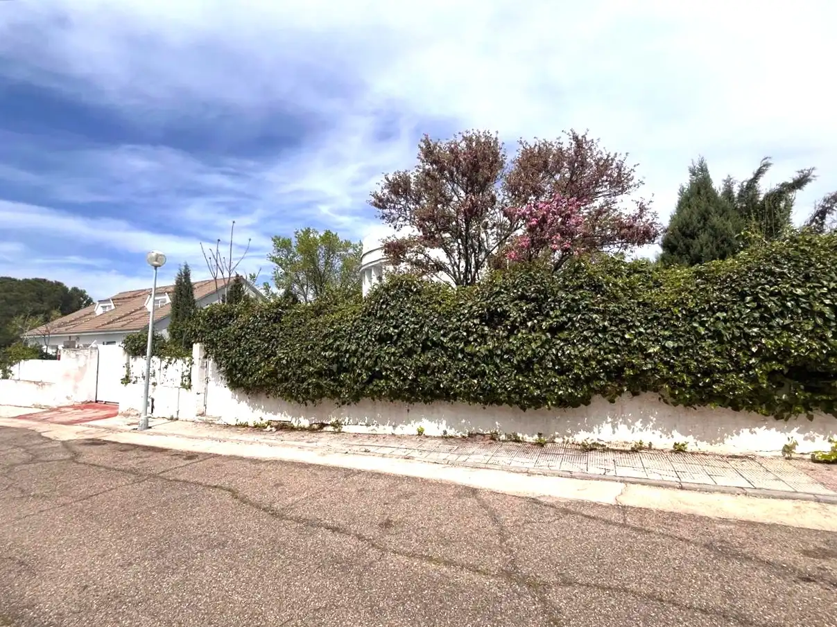 Casa amb jardí en venda a Villaluenga de la Sagra, imagen 3