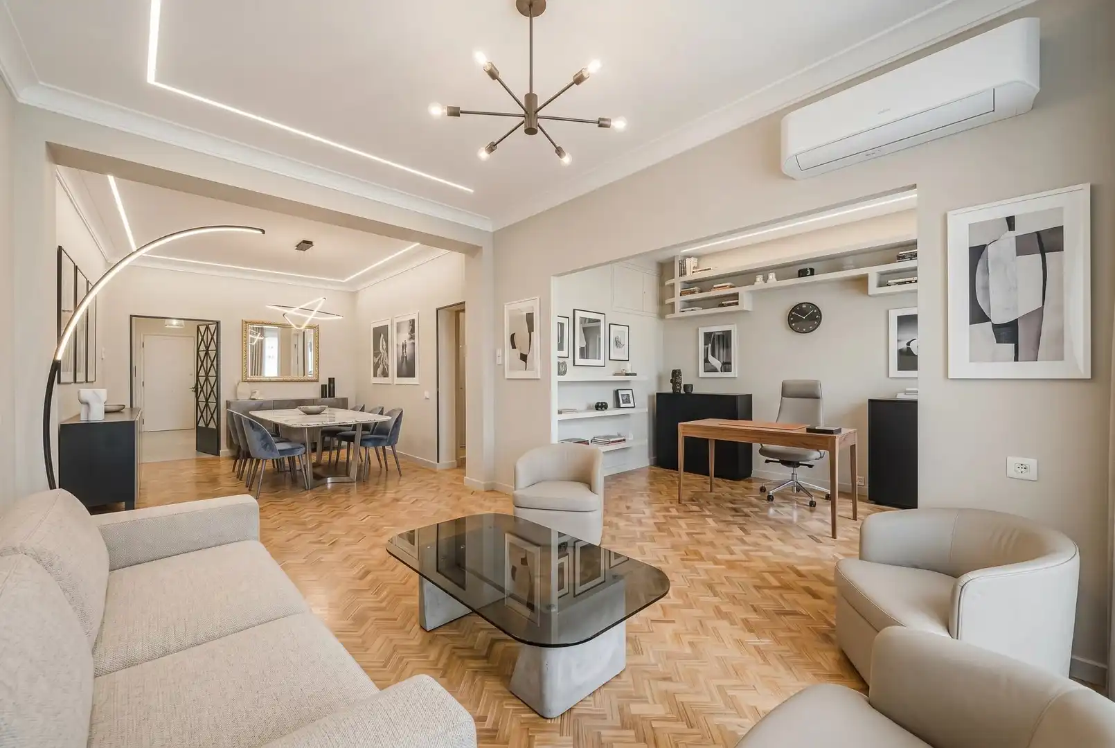 Living room of Flat for sale in Madrid  with Air Conditioner and Heating