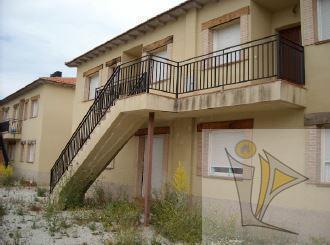 Flat for sale in CL  DEL SUR , Cenicientos