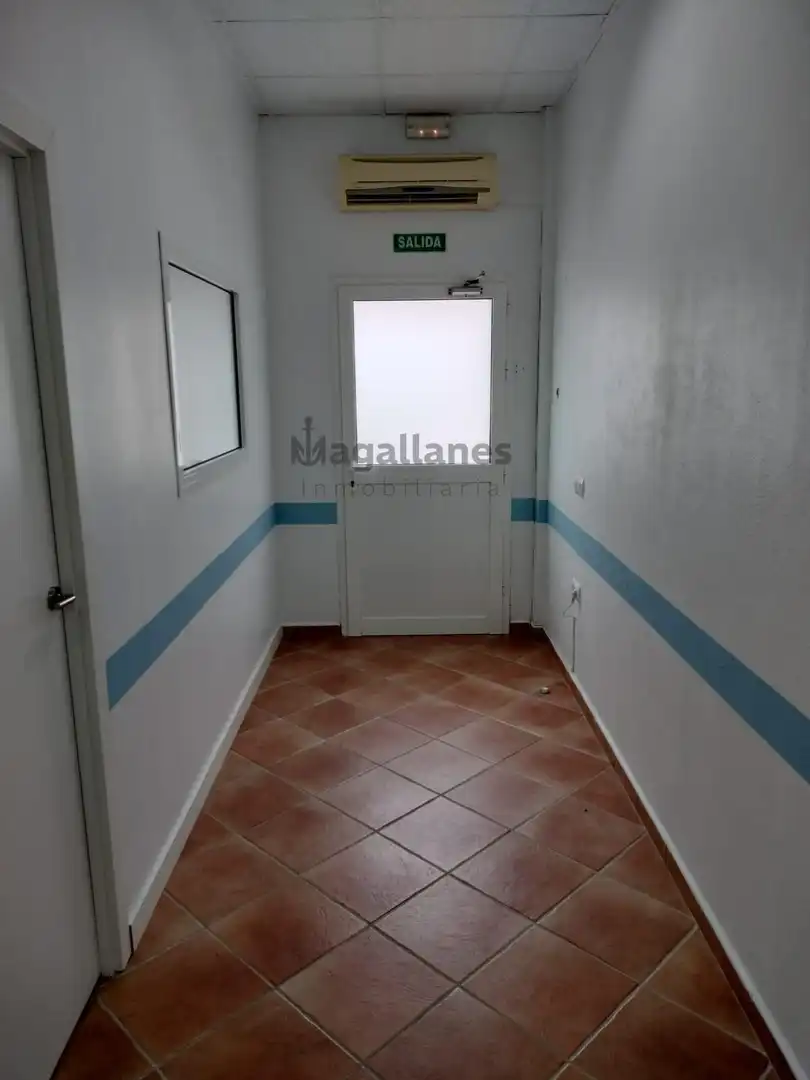 Local comercial en venda a Villamartín, imagen 6