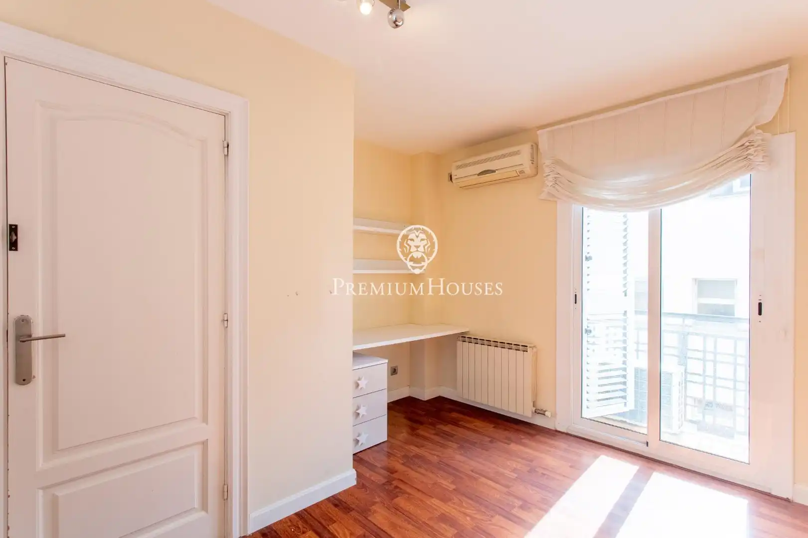 Bedroom of Attic for sale in Mataró  with Air Conditioner, Heating and Parquet flooring