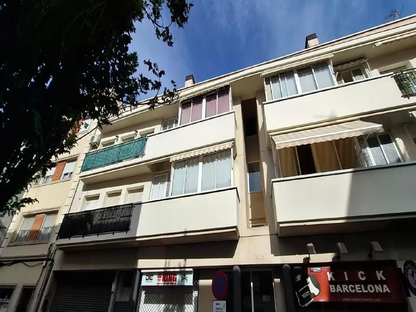 Vista exterior de Pis en venda en L'Hospitalet de Llobregat