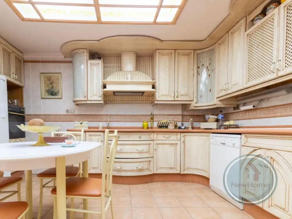 Casa adosada en venta en Crevillent