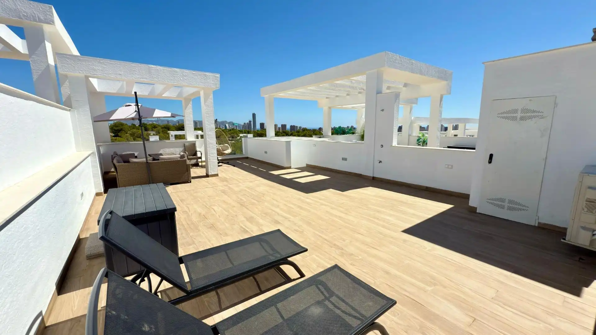 Terrasse von Dachboden zum Verkauf in Finestrat mit Klimaanlage, Terrasse und Gemeinschaftspool