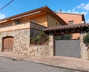 Vista exterior de Casa o xalet en venda en Riells i Viabrea amb Calefacció, Jardí privat i Terrassa