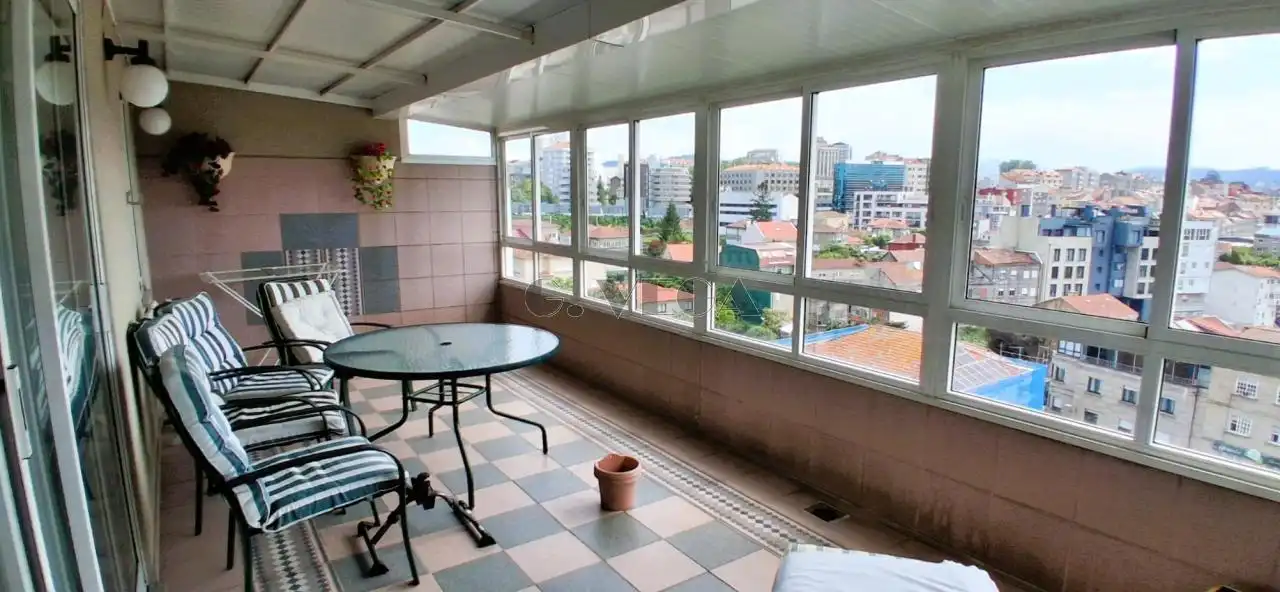 Terraza de Piso en venta en Vigo  con Calefacción y Parquet