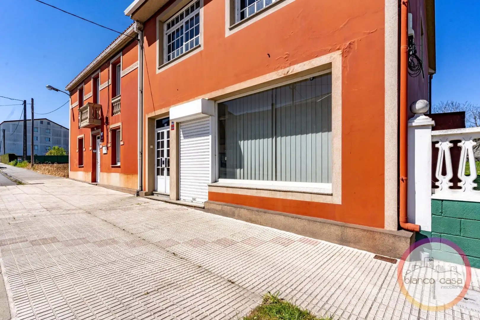 Vista exterior de Local de lloguer en Coristanco