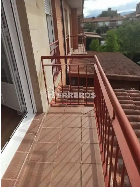 Terrassa de Casa adosada en venda en Alesanco amb Calefacció, Parquet i Terrassa
