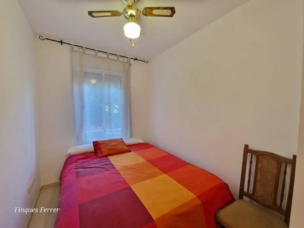 Habitación de Piso de alquiler en Cubelles con Aire acondicionado, Calefacción y Jardín privado