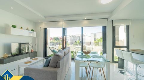 Apartamento con piscina comunitaria, en la provincia de Alicante, en Orihuela Costa. 2 habitaciones | 76 m² | A 3 km del mar, imatge 3
