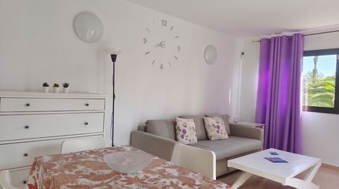 Foto 4 de Apartament en venda a Calle Pedro y Guy Vandaele, Corralejo, La Oliva