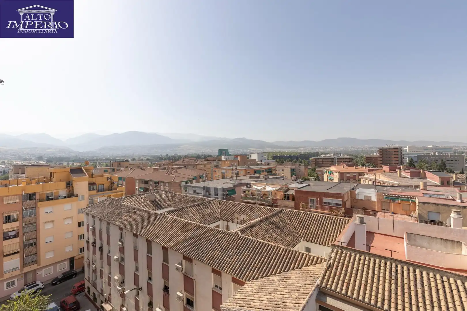 Vista exterior de Piso en venta en Granada