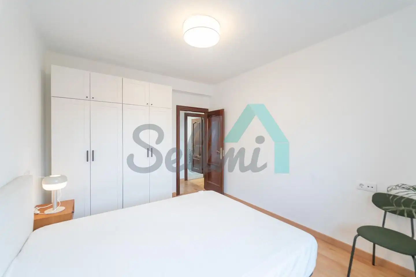 Bedroom of Flat for rent in Oviedo   with Heating, Furnished and Internet