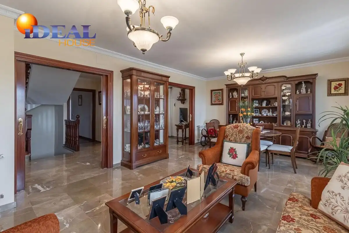Casa con giardino in vendita a Calle MARIANA PINEDA, imagen 11
