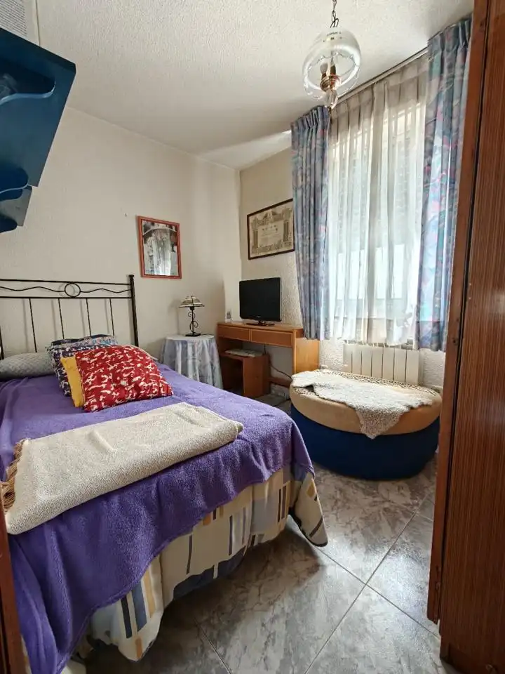 Dormitori de Pis en venda en Madrid amb Calefacció i Terrassa