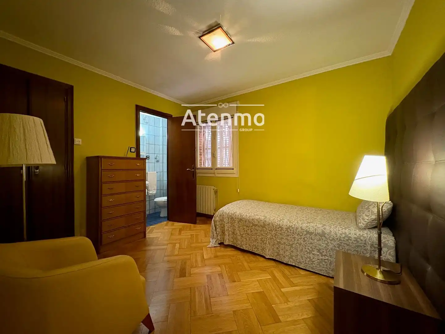 Habitación de Piso en venta en Barcelona con Calefacción, Jardín privado y Terraza