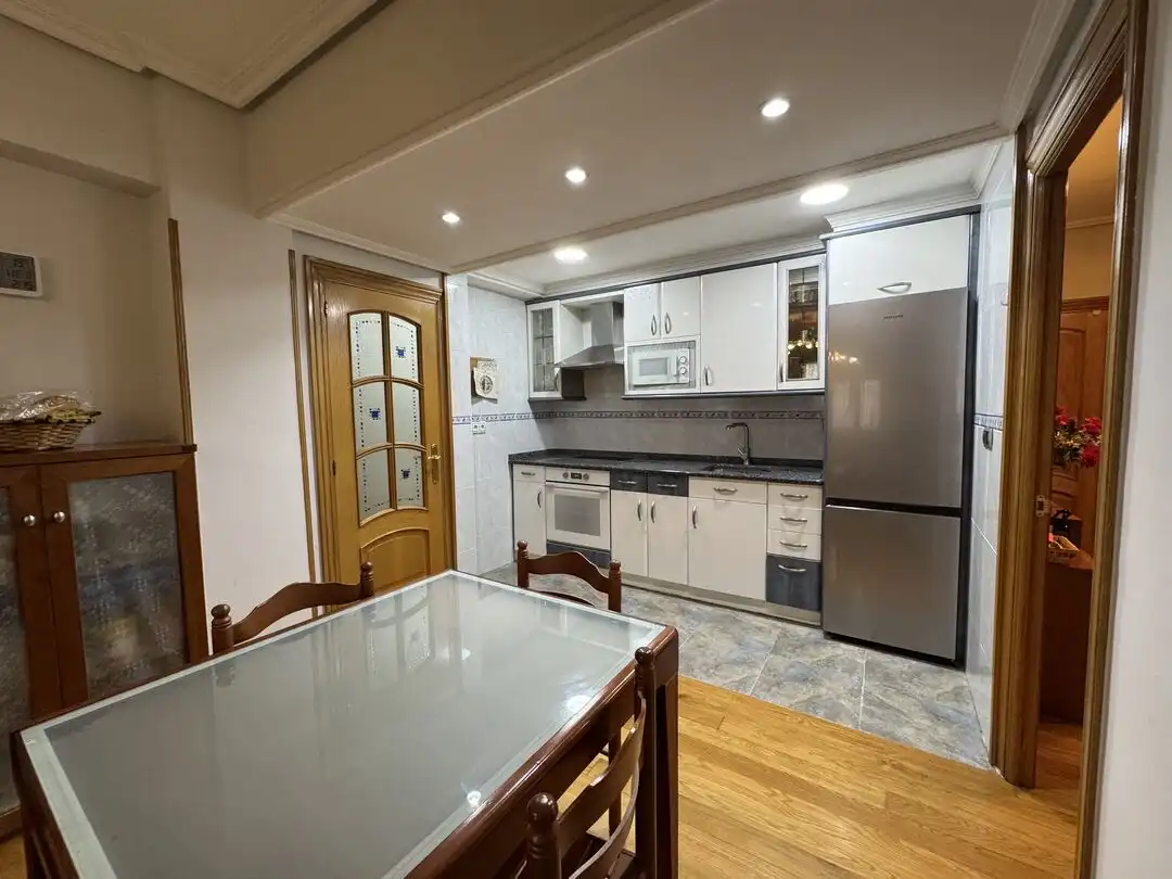 Flat with lift for sale in Bergara, imagen 2