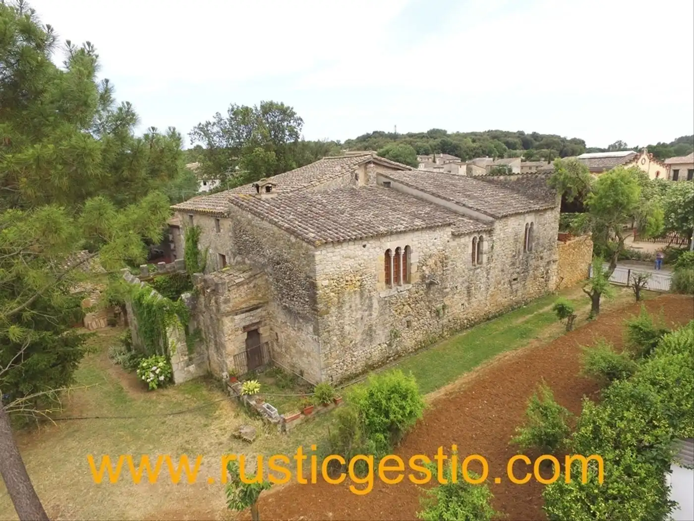 Exterior view of Country homes for sale in Serinyà
