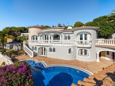 Villa con piscina in vendita a Cala Advocat - Baladrar
