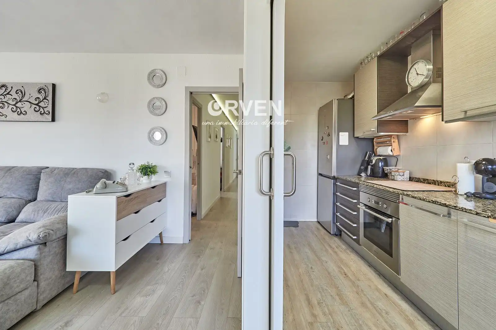 Küche von Wohnung zum Verkauf in Torredembarra mit Klimaanlage und Heizung