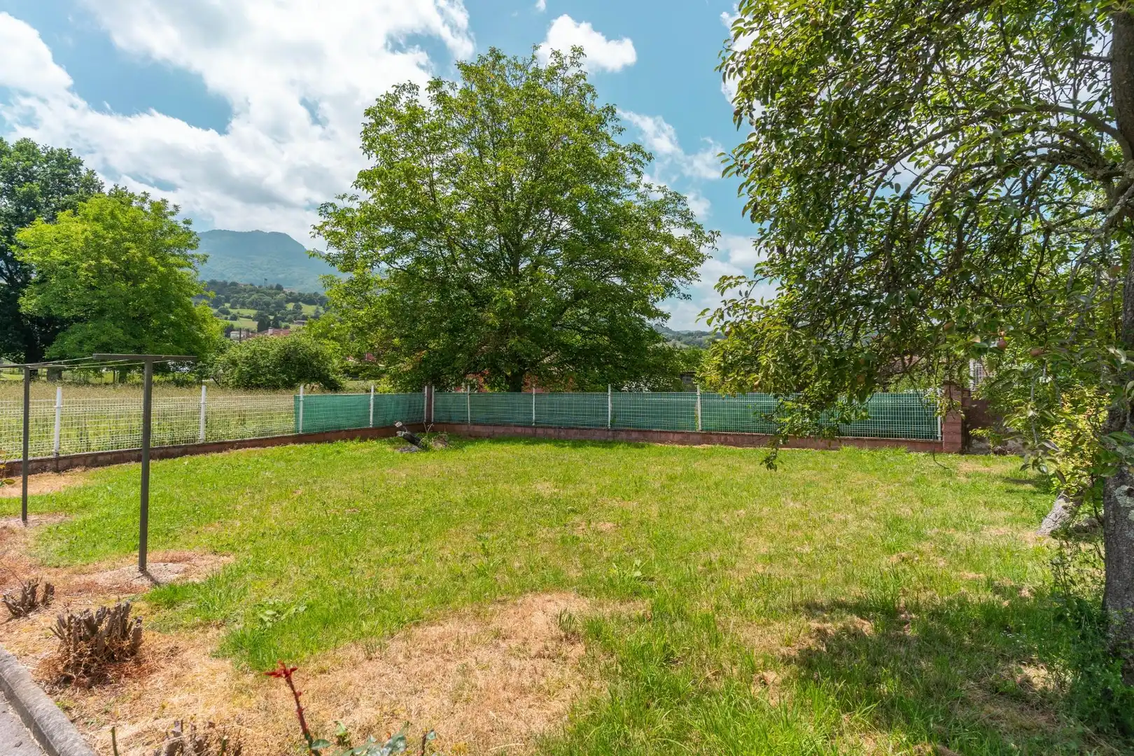 Casa o xalet en venda en Bimenes amb Calefacció, Jardí privat i Terrassa