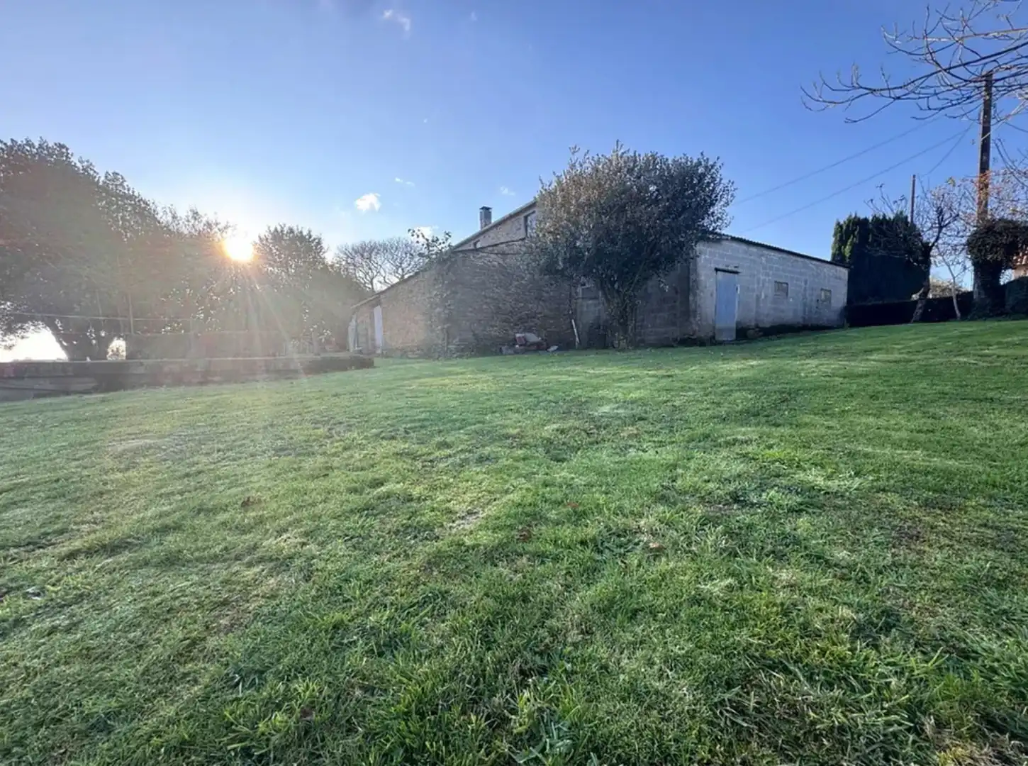Country house zum Verkauf in Aranga mit Terrasse, Abstellraum und Möbliert