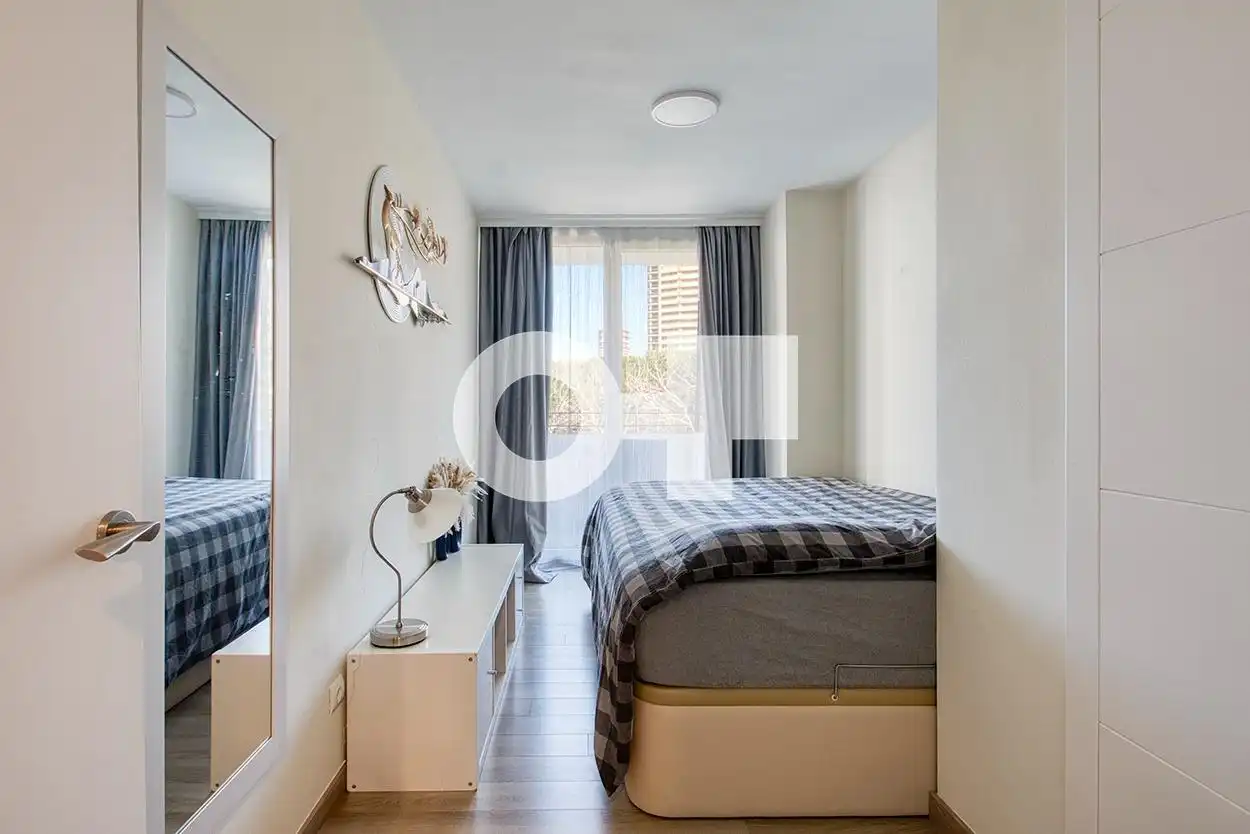 Habitación de Piso en venta en Barcelona con Aire acondicionado, Calefacción y Jardín privado