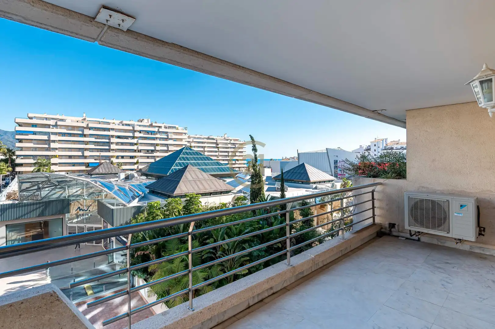 Apartament amb terrassa en venda a Calle Ramón Areces, imagen 5