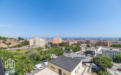 Exterior view of Flat for sale in  Barcelona Capital  with Air Conditioner, Heating and Balcony