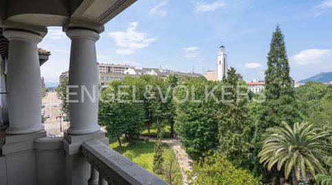 Foto 2 de Apartamento en venta en Parque San Francisco - Uría, Oviedo