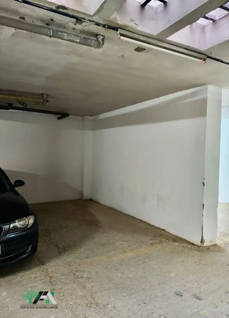 Einzelparkplatz zur Miete in Calle Enrique Moreno, imagen 2