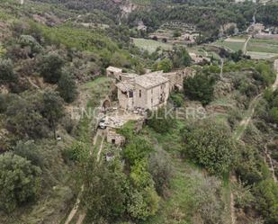 Finca rústica en venda en Sant Vicenç de Castellet amb Jardí privat