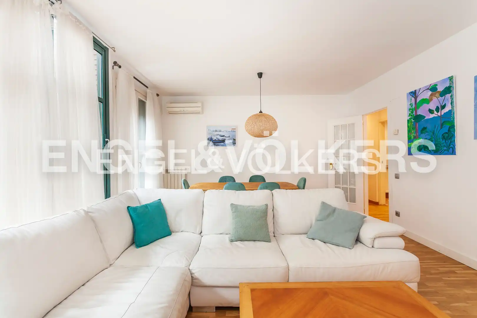 Living room of Flat for sale in Madrid  with Air Conditioner, Heating and Private garden