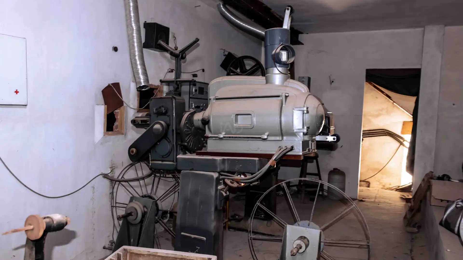 Edificio en venta en La Villa de Don Fadrique