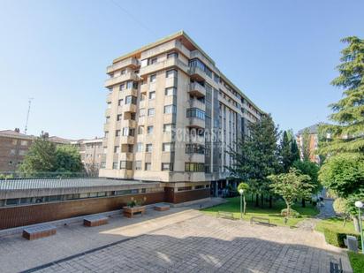Vista exterior de Pis en venda en Valladolid Capital amb Calefacció, Terrassa i Balcó