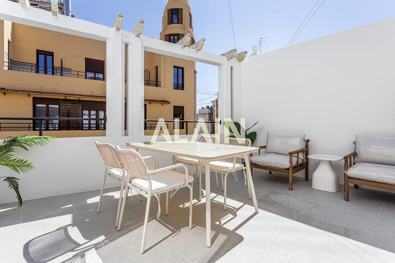 Terrace of Attic for sale in  Valencia Capital  with Air Conditioner, Heating and Parquet flooring