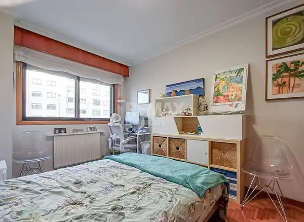 Habitación de Piso en venta en Vigo  con Calefacción y Trastero