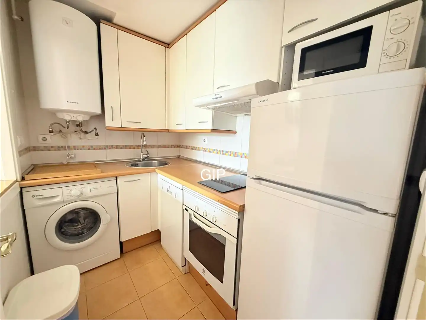 Apartments for rent in Calle de Deyanira, 59, Rejas