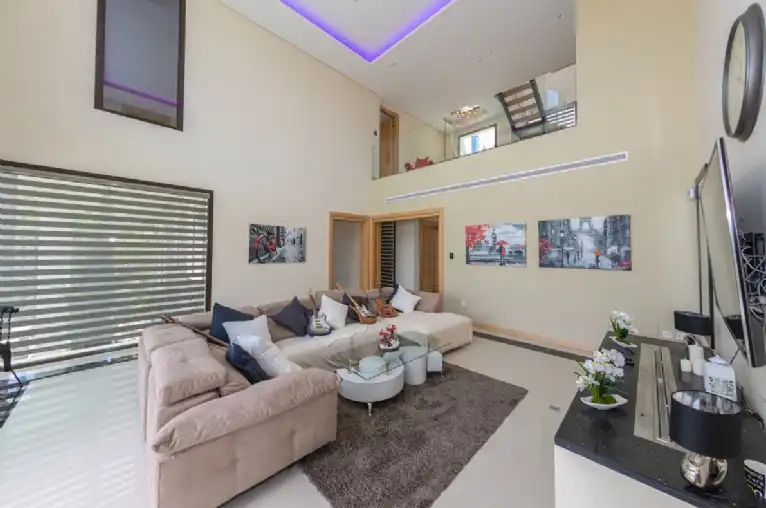 Chalet con piscina en venta en La Quinta, imagen 6