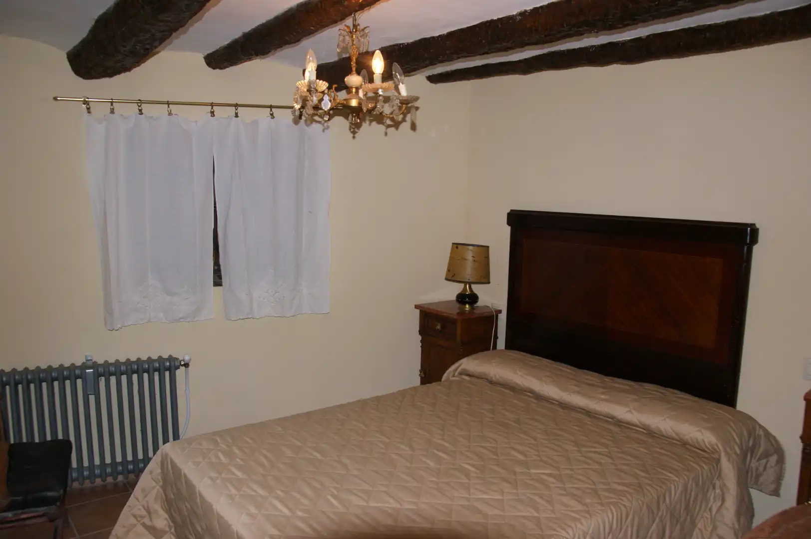 Habitación de Casa o chalet en venta en Castellote con Calefacción, Jardín privado y Amueblado