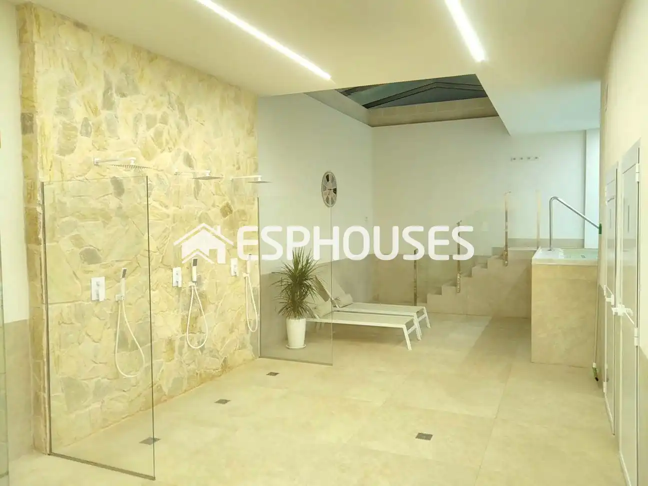Bajo con terraza en venta en El Raso, imagen 44