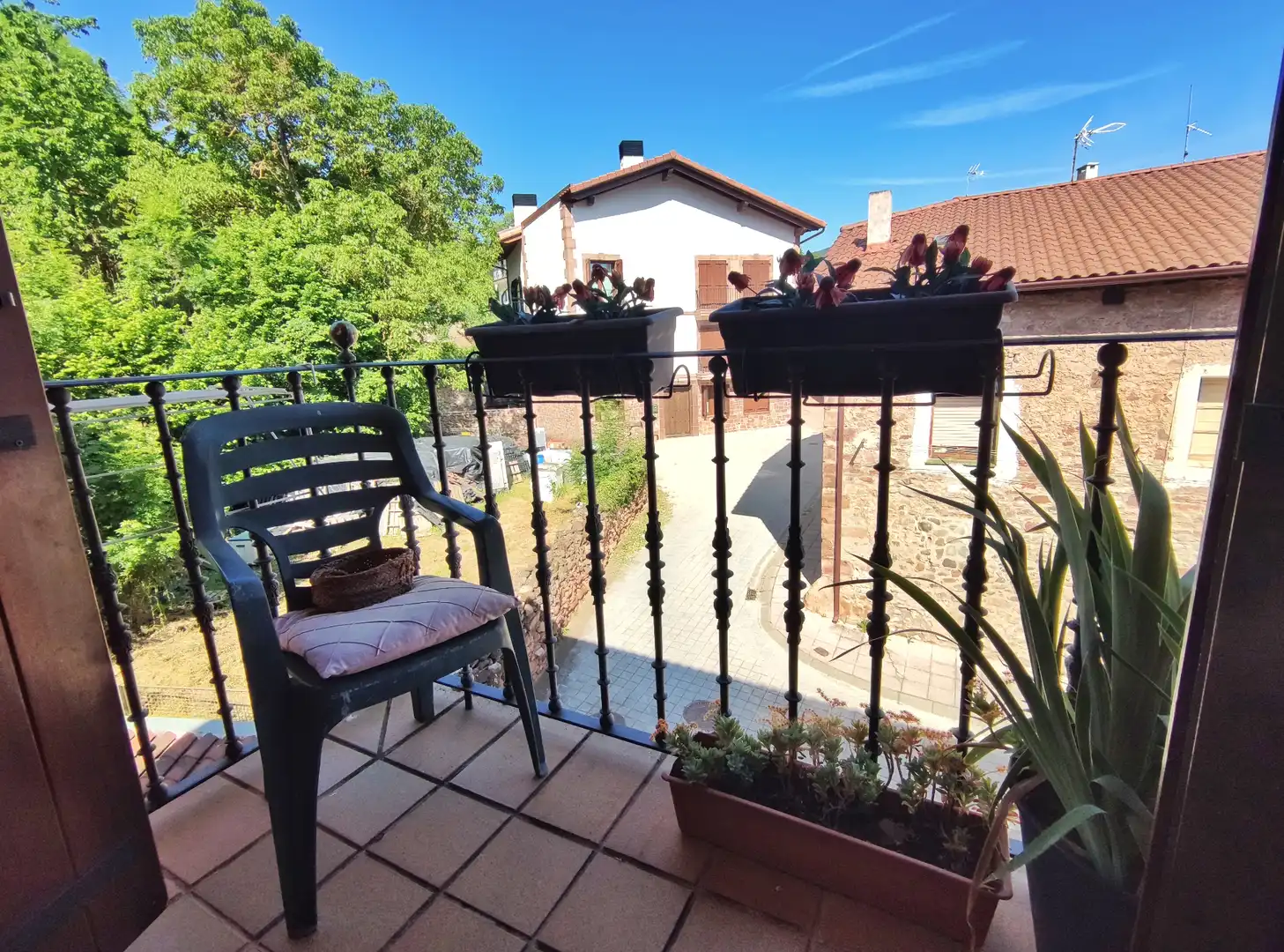 Terraza de Apartamento en venta en Ezcaray con Calefacción, Amueblado y Balcón