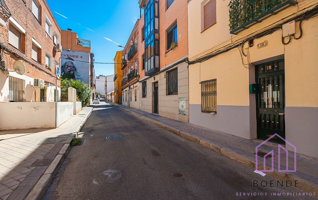 Exterior view of Flat for sale in  Madrid Capital  with Heating, Parquet flooring and Balcony