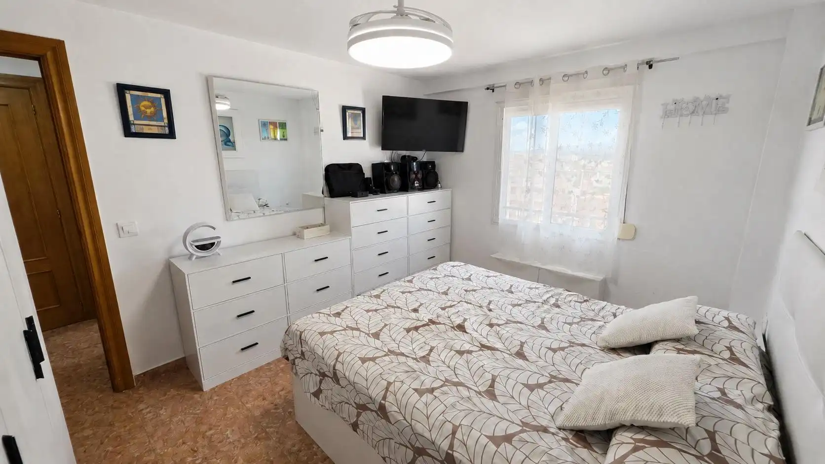 Bedroom of Flat for sale in Paterna  with Air Conditioner and Balcony