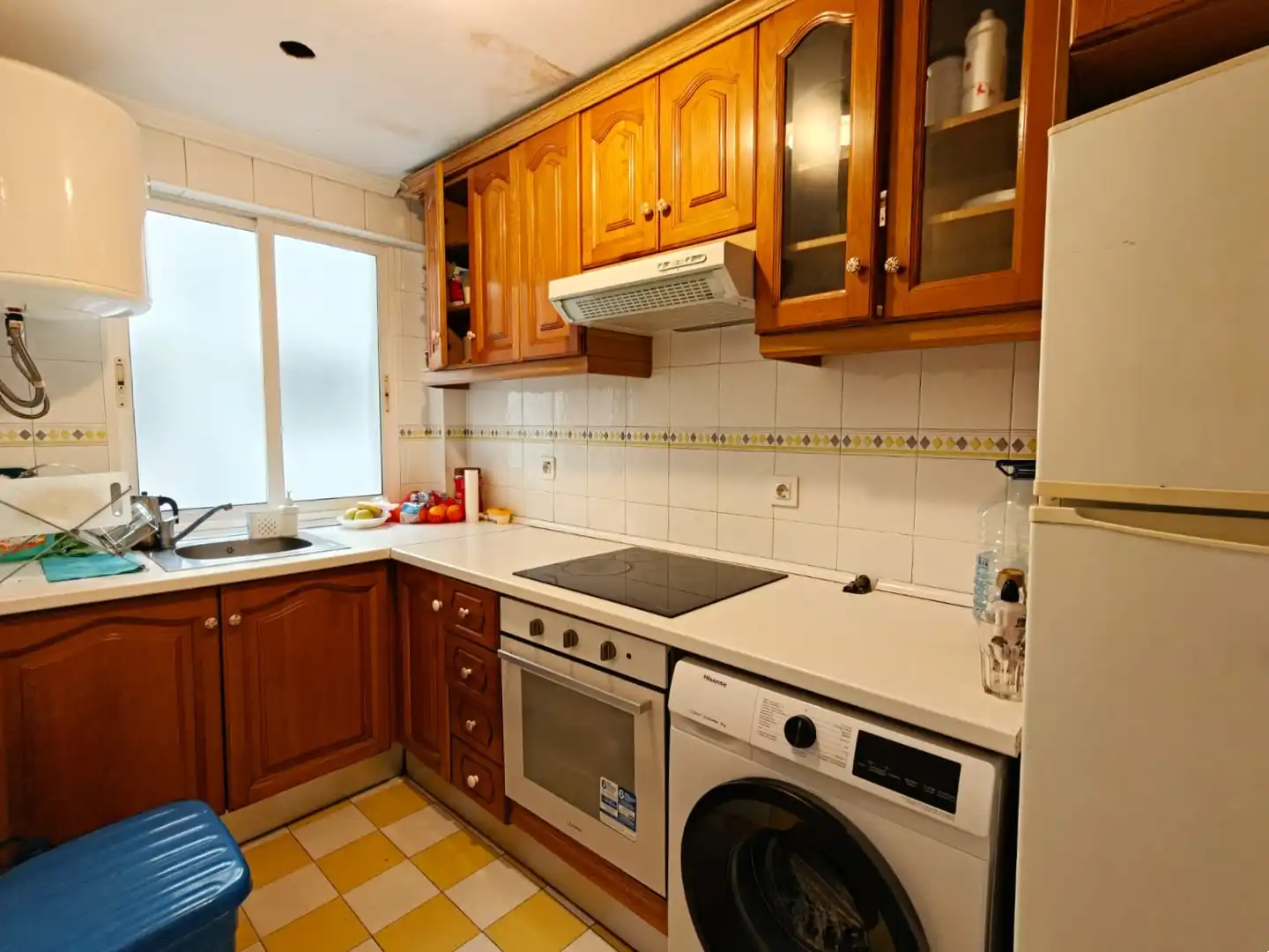 Kitchen of Flat for sale in Valencia  with Furnished, Oven and Washing machine