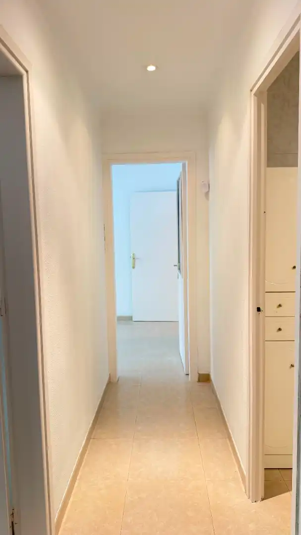 Piso con ascensor en venta en Carrer de la Indústria, imagen 6
