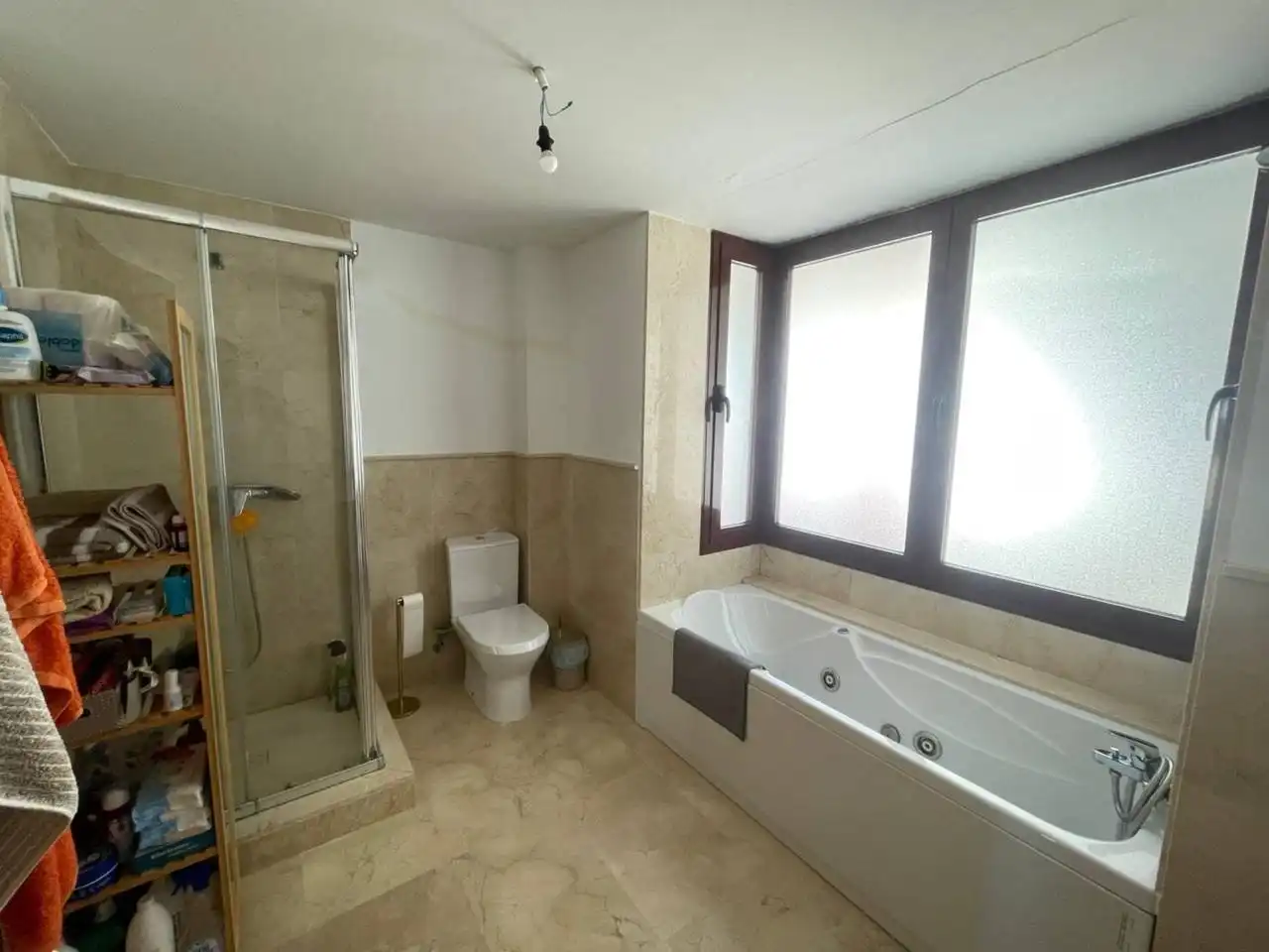 Baño de Casa adosada en venta en Casares con Jardín privado, Terraza y Piscina