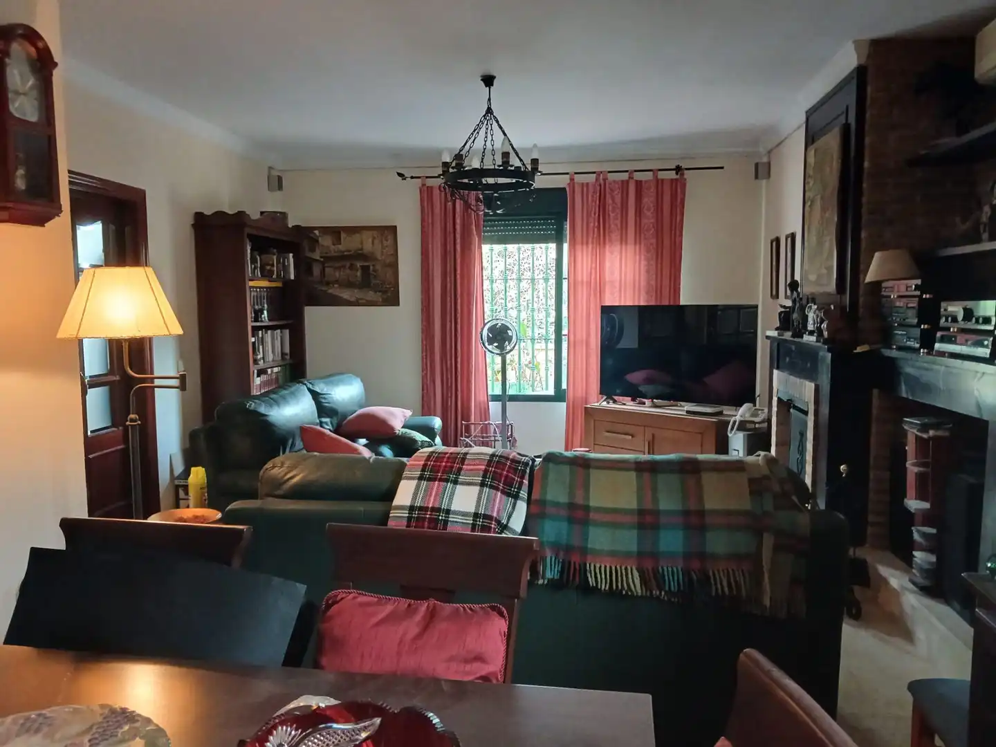 Sala de estar de Casa o chalet en venta en El Puerto de Santa María con Calefacción, Jardín privado y Amueblado