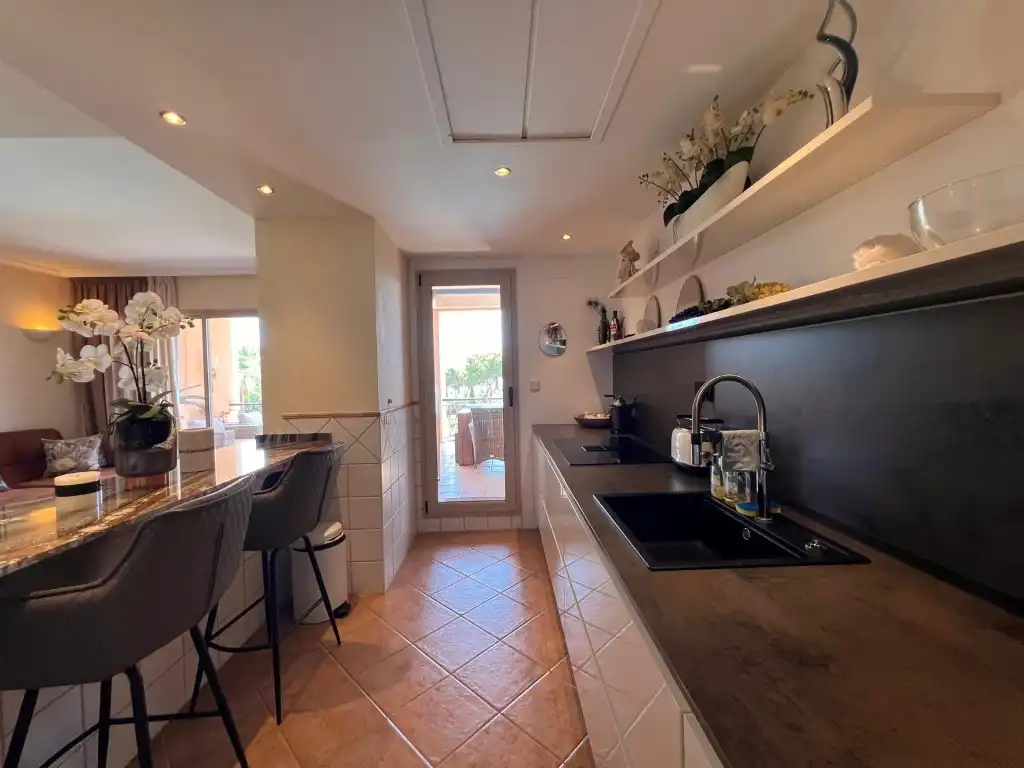 Cocina de Apartamento en venta en Calvià con Aire acondicionado, Jardín privado y Amueblado