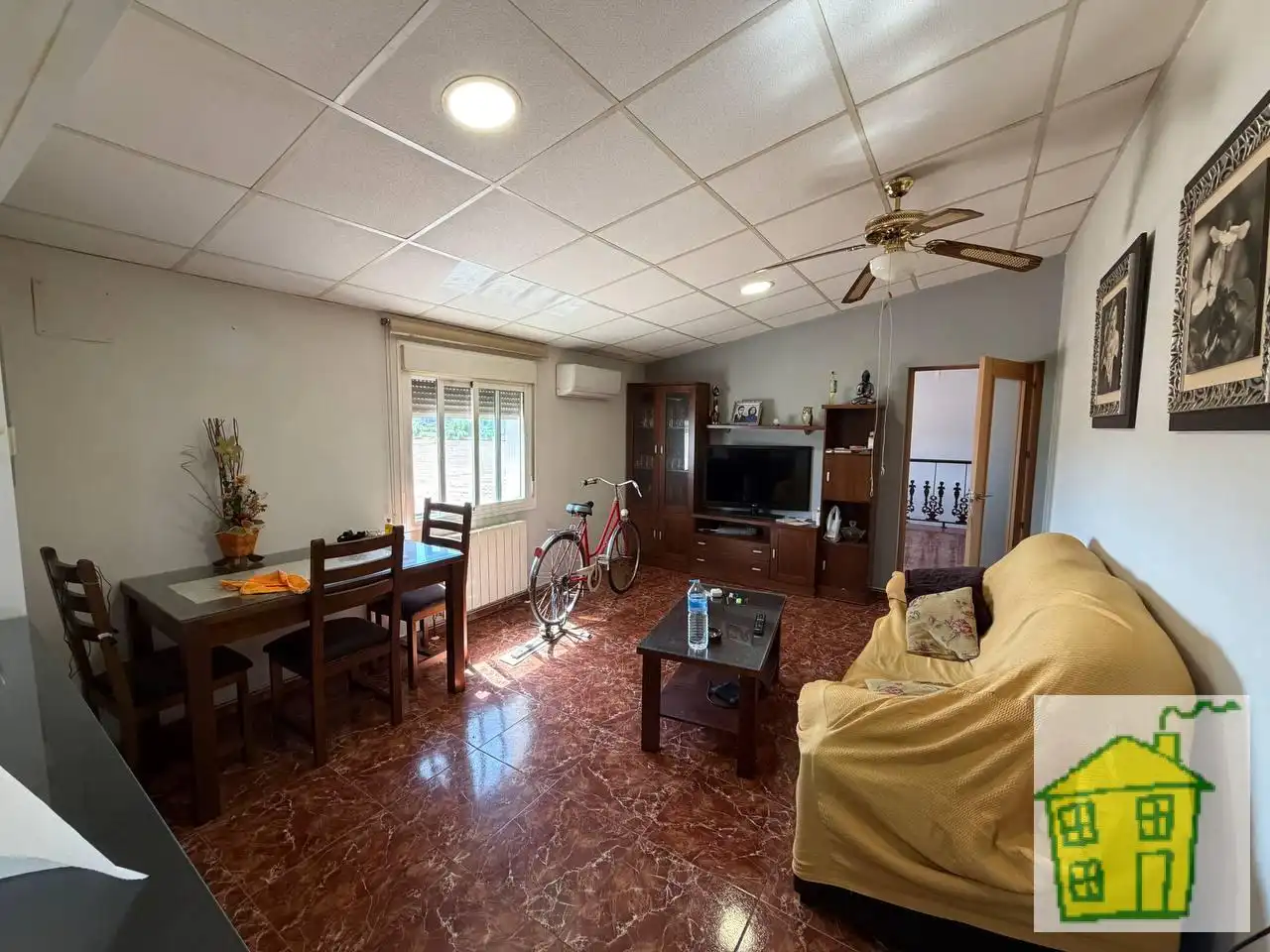 Sala de estar de Finca rústica en venta en Andújar con Jardín privado y Trastero